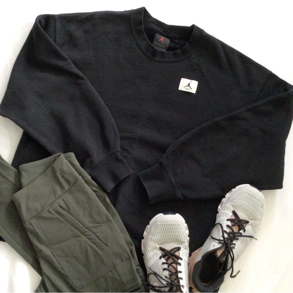 Jordan Black Crewneck Sweatshirt Sz XS